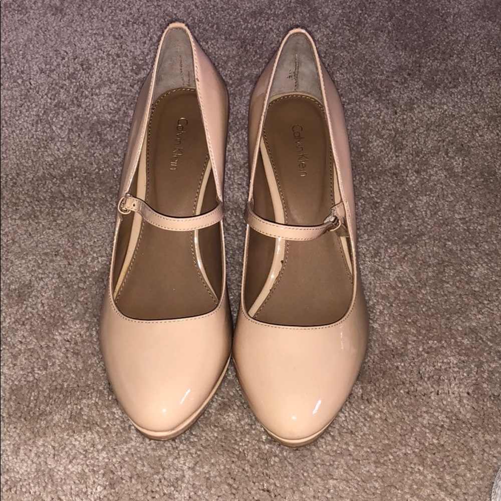 nude calvin klein heels size 7